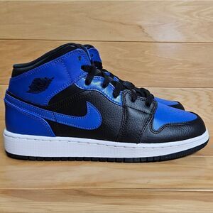 Air Jordan 1 Mid Black Hyper Royal Blur White Size 7 Youth Kids GS 554725-077